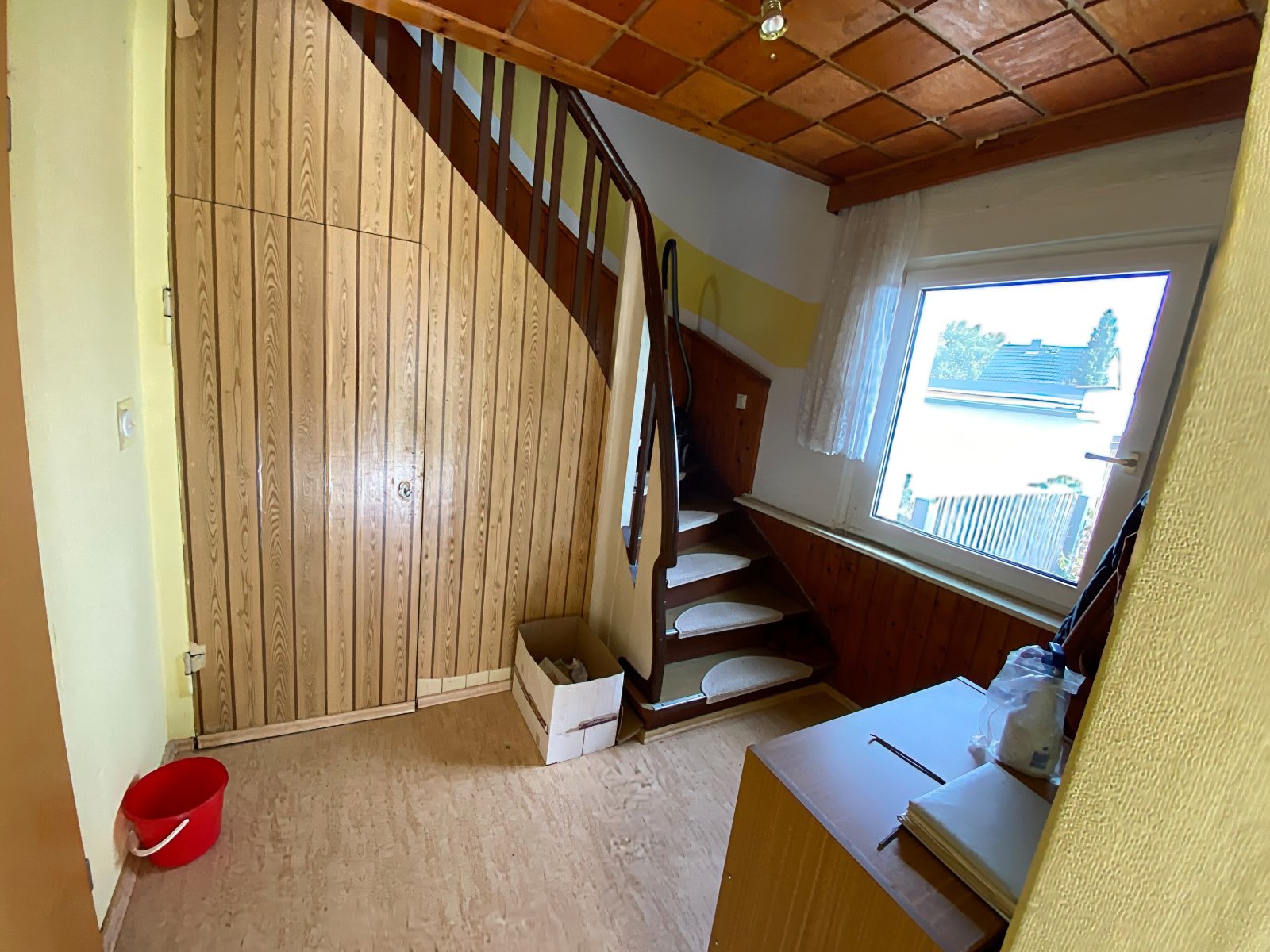 Einfamilienhaus mit Doppelgarage und großem Grundstück in Klitzschen