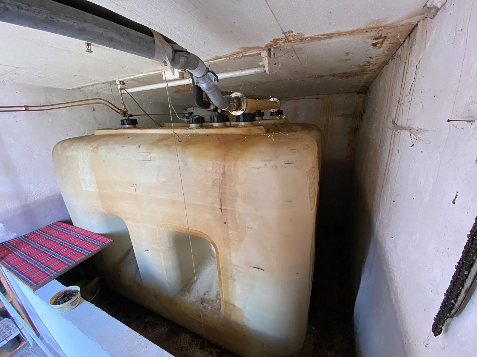 Einfamilienhaus mit Doppelgarage und großem Grundstück in Klitzschen