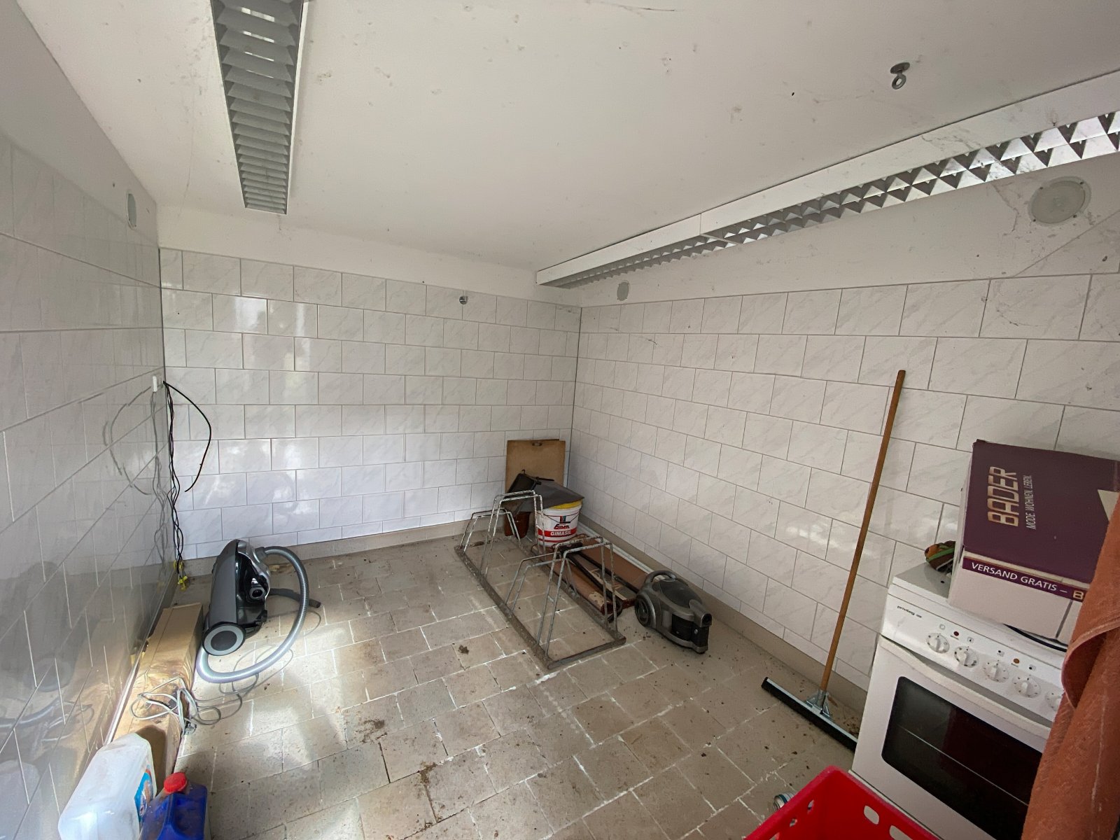 Einfamilienhaus mit Doppelgarage und großem Grundstück in Klitzschen