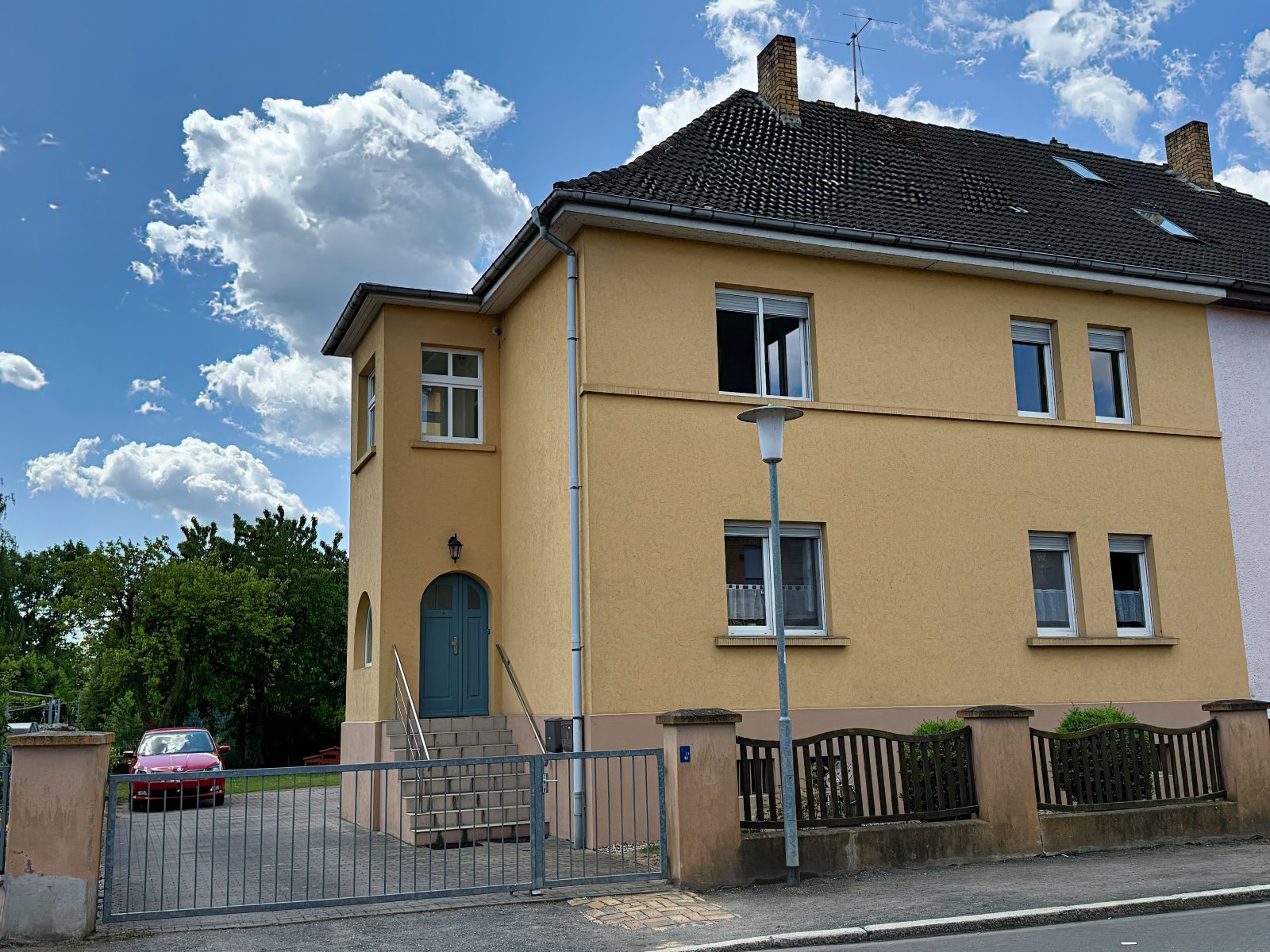 Ein - oder Zweifamilienhaus als Doppelhaushälfte in Bad Schmiedeberg