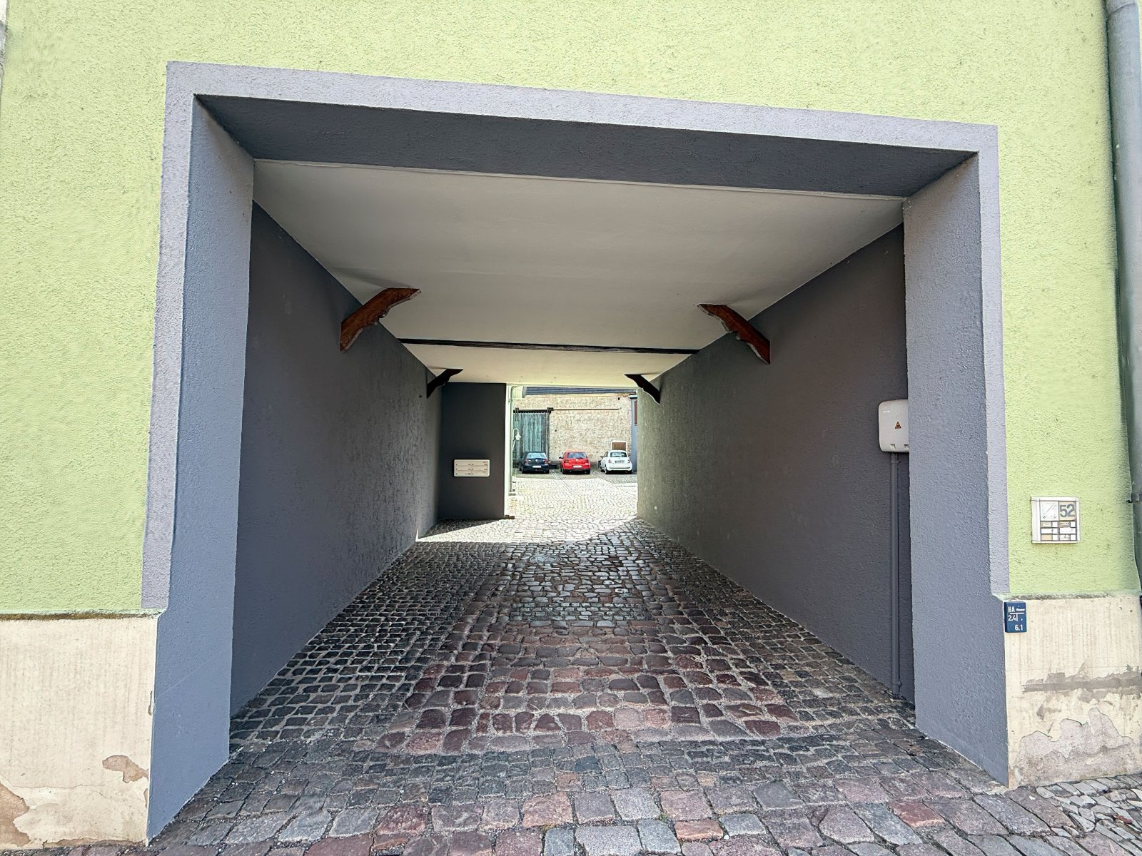 Kapitalanleger aufgepasst: Gepflegtes Mehrfamilienhaus, 6 WE, vollvermietet im Zentrum von Belgern