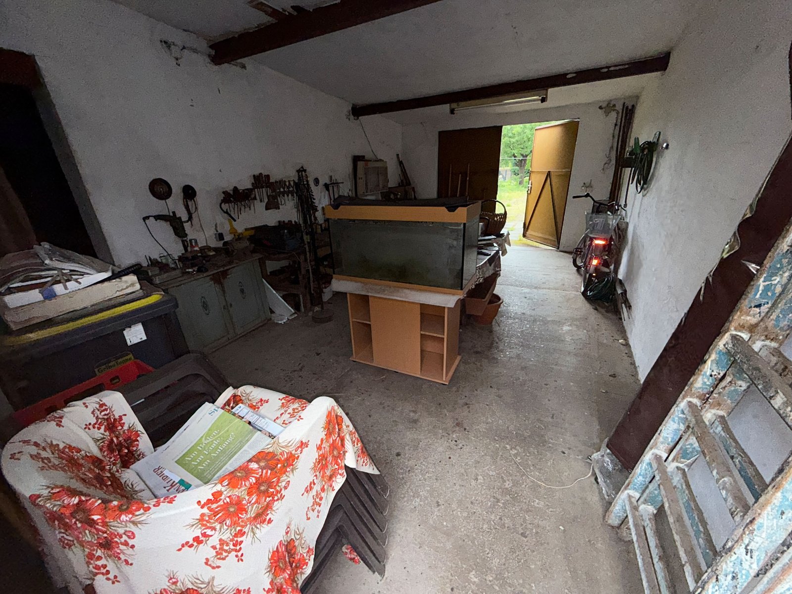 Reserviert: Charmantes, renovierungsbedürftiges Reihenmittelhaus mit Garten und 2 Garagen in Herzberg