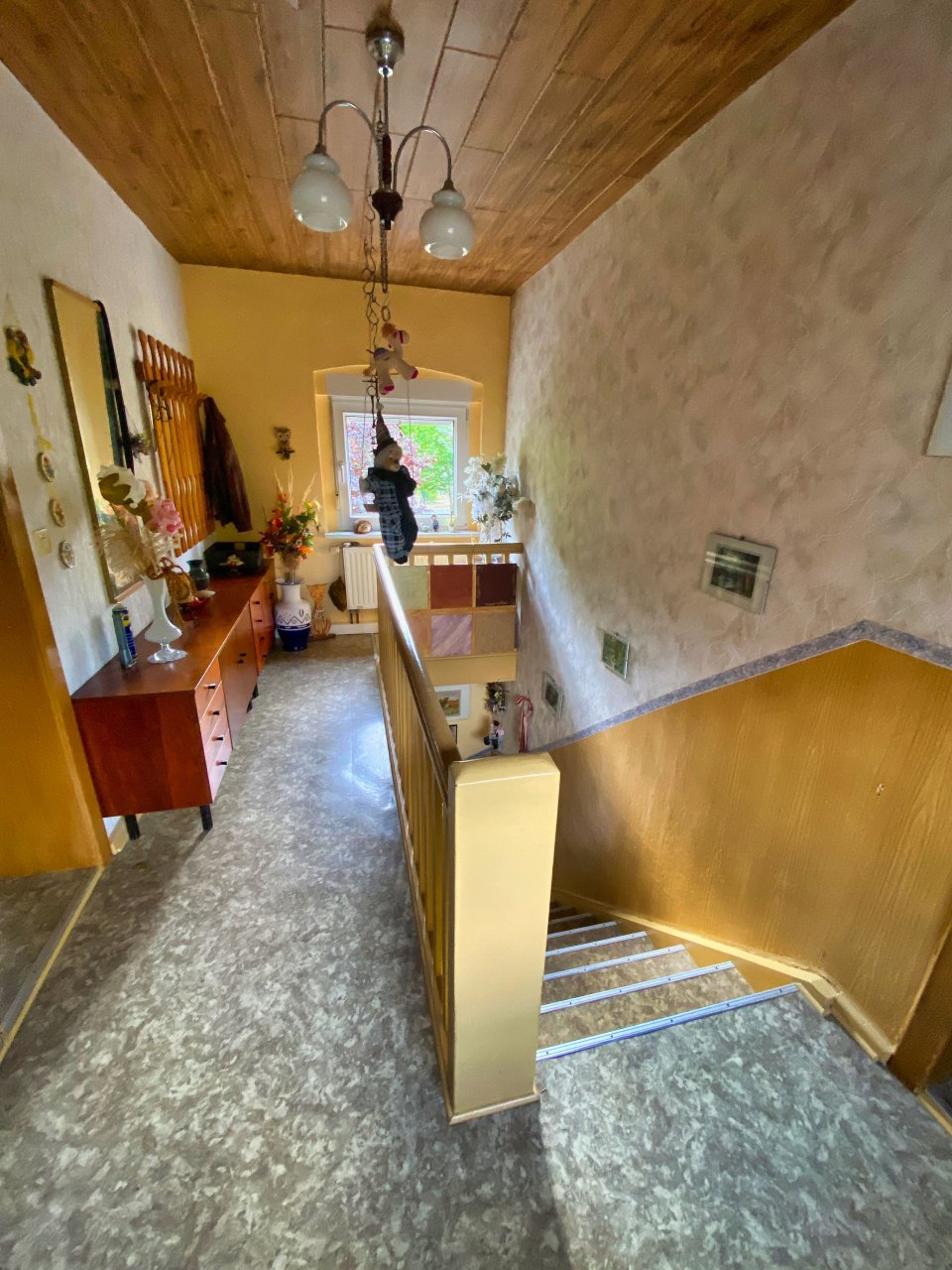 Flur - Treppenhaus OG Flur - Treppenhaus OG