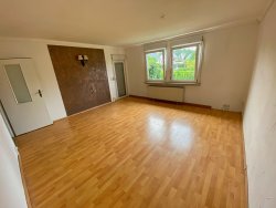 Wohnzimmer mit Terrassenausgang Wohnzimmer mit Terrassenausgang