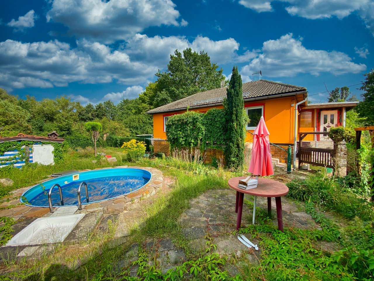 Einfamilienhaus mit Swimmingpool