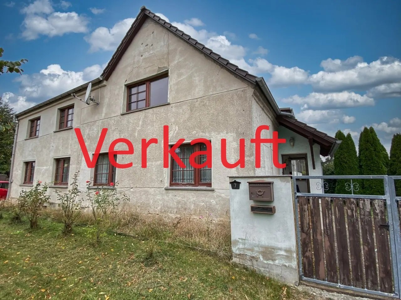 Annaburg: Verkauft: Renovierungsbedürftiges Einfamilienhaus mit viel Platz bei Annaburg   Annaburg: Verkauft: Renovierungsbedürftiges Einfamilienhaus mit viel Platz bei Annaburg