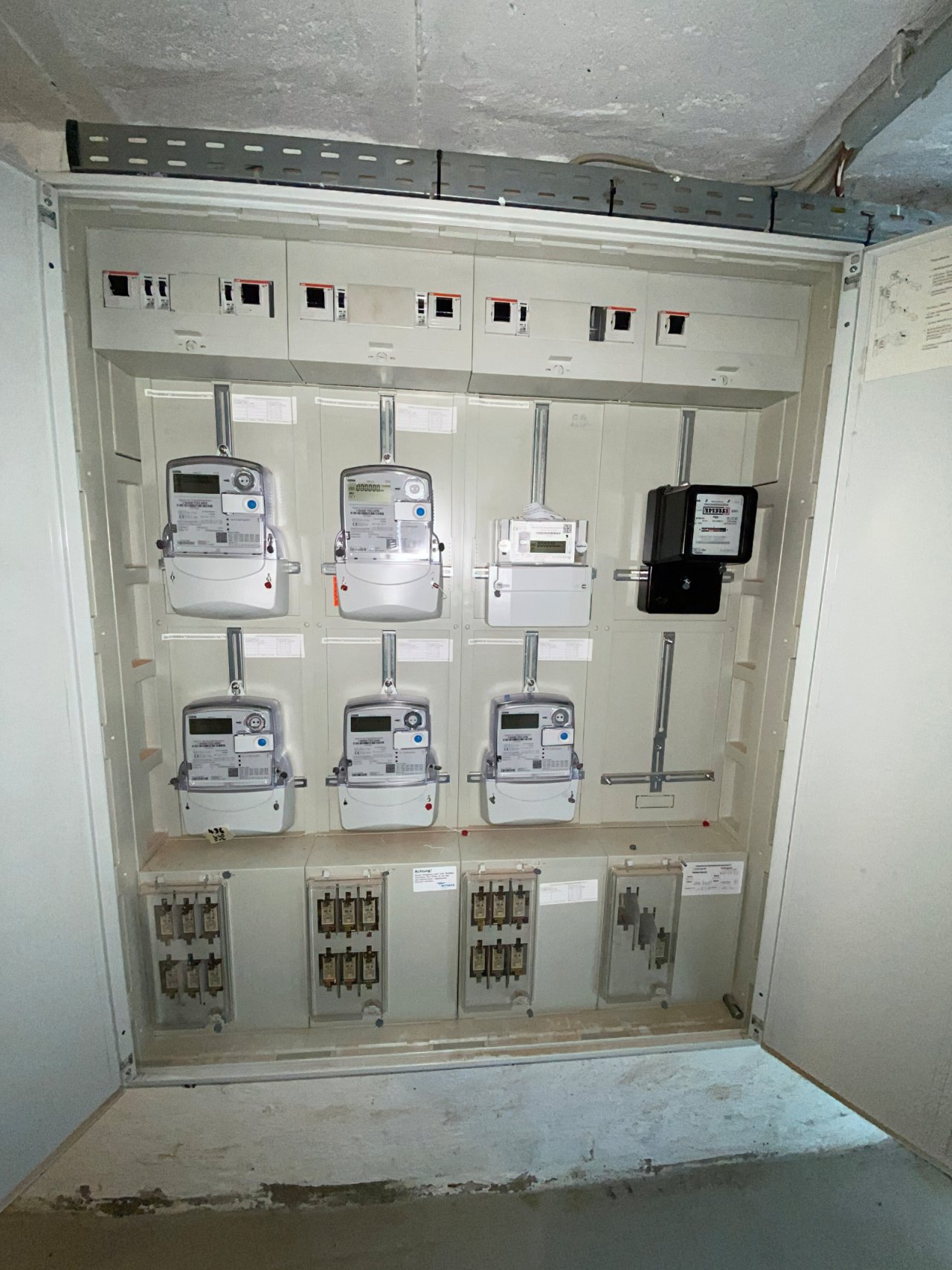 Schaltschrank Schaltschrank
