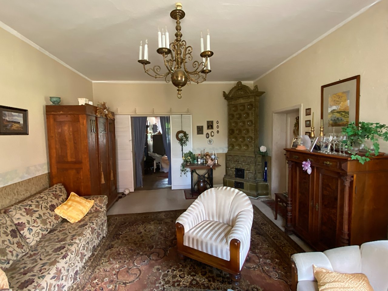 Wohnzimmer Eigentümer EG 2-Zi.Whg. Haupthaus Wohnzimmer Eigentümer EG 2-Zi.Whg. Haupthaus