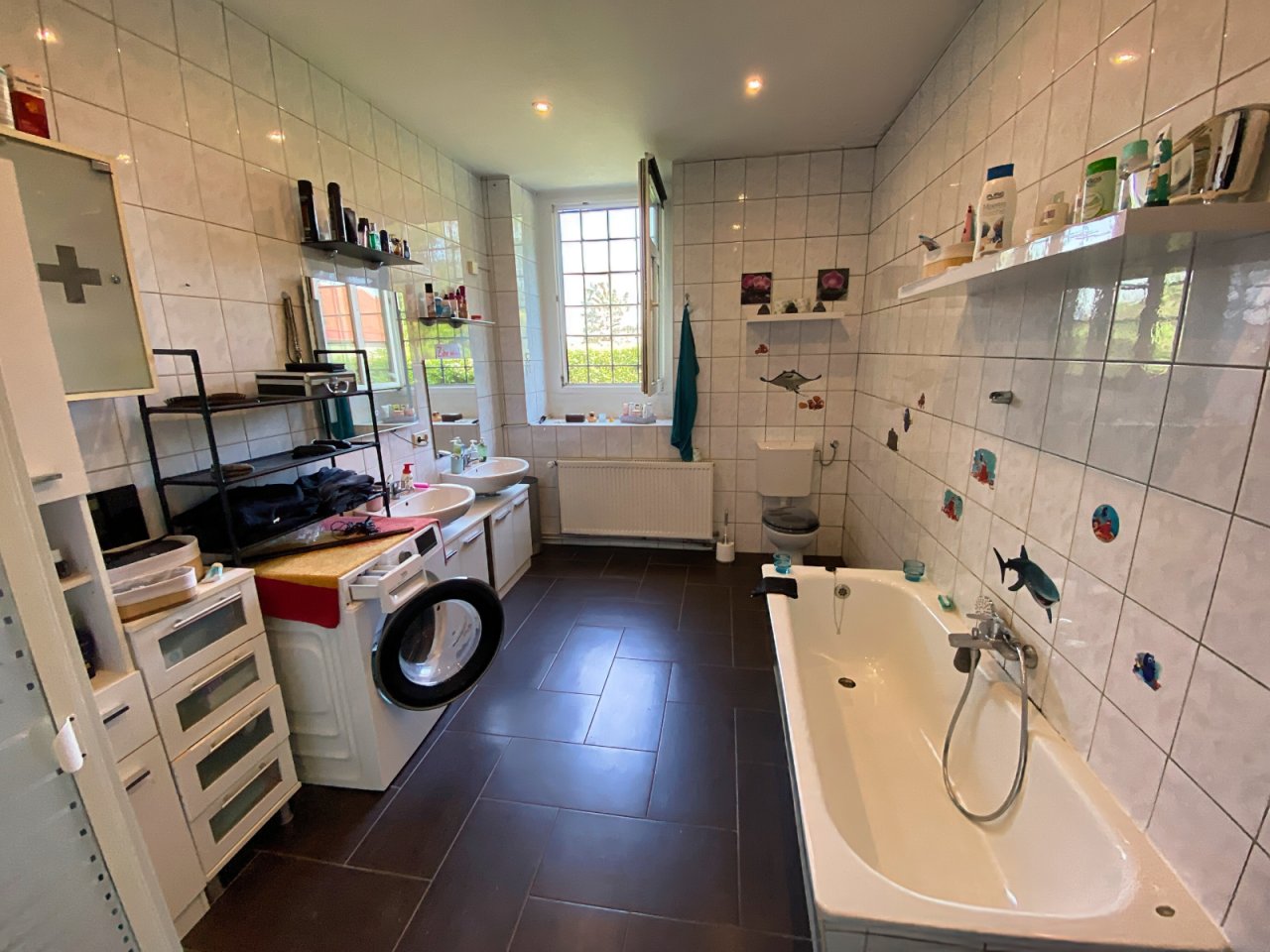 Tageslichtbad EG Haupthaus 5-Zi.-Maisonette-Whg. Tageslichtbad EG Haupthaus 5-Zi.-Maisonette-Whg.
