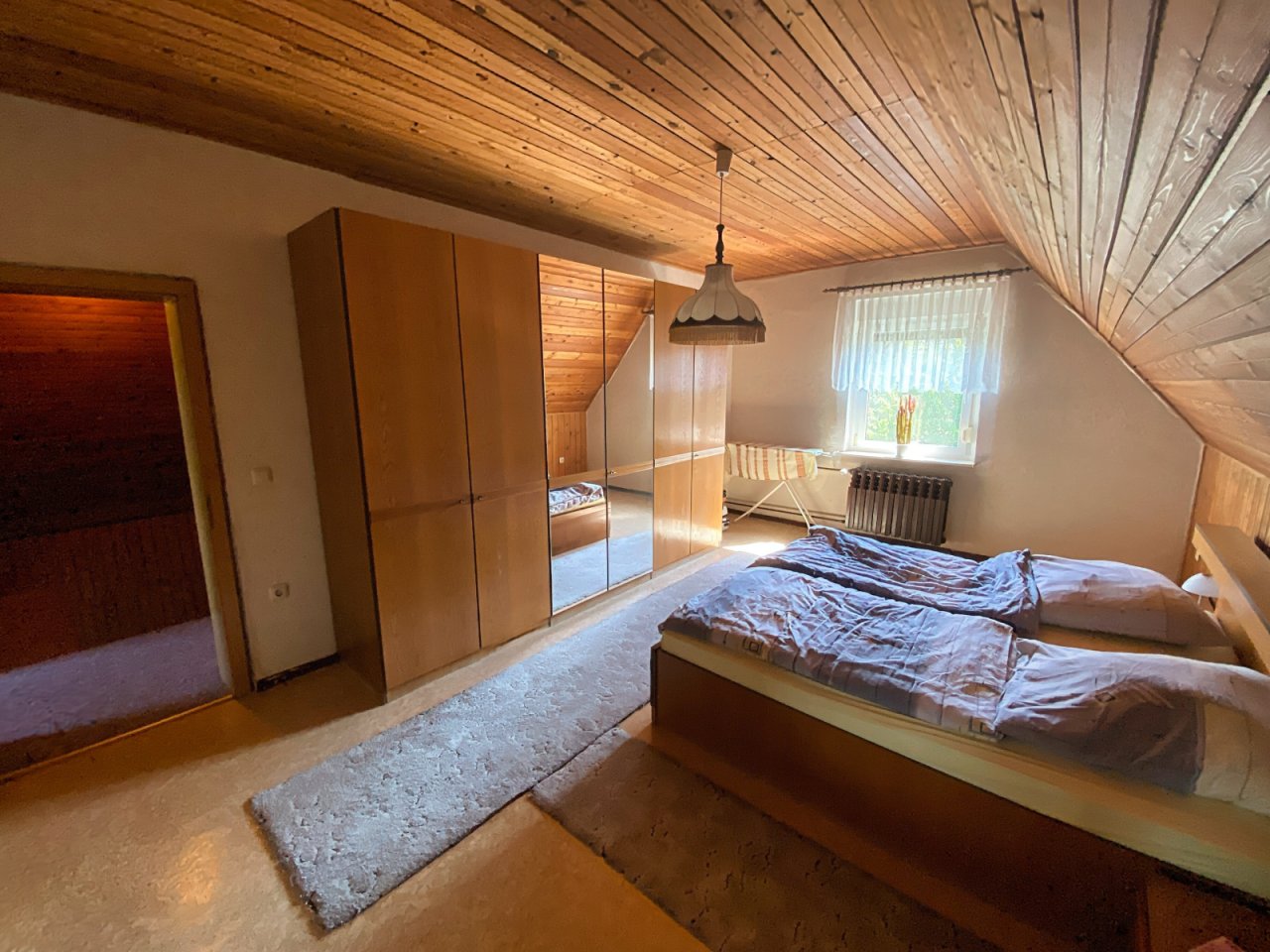 Schlafzimmer 1 OG Schlafzimmer 1 OG