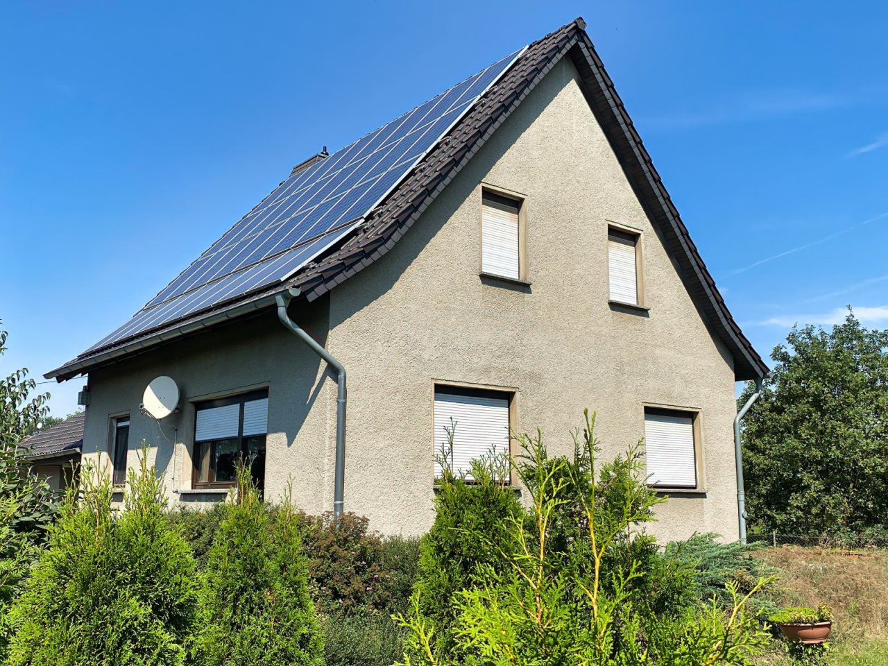 Einfamilienhaus Seitenansicht Einfamilienhaus Seitenansicht