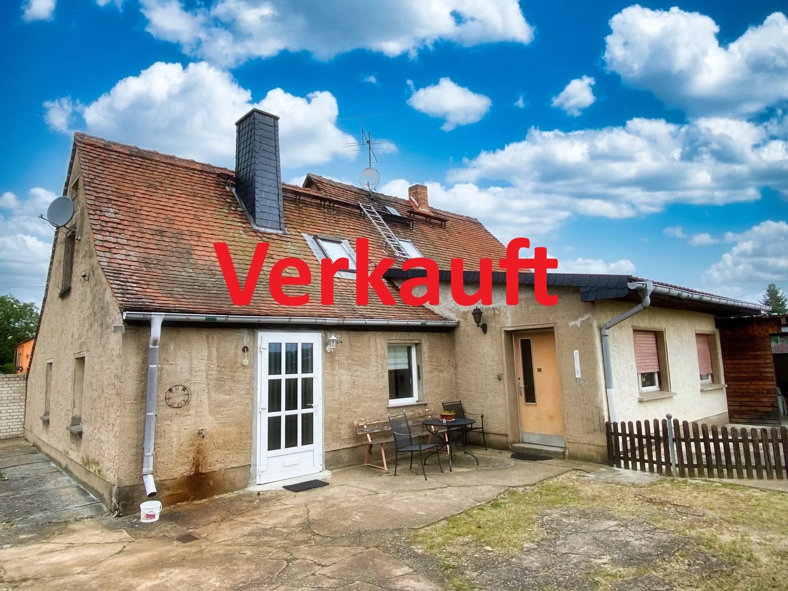Annaburg: Verkauft: Einfamilienhaus mit großer Scheune, Garage, Schleppdach und 1,5 ha Land in Annaburg  Annaburg: Verkauft: Einfamilienhaus mit großer Scheune, Garage, Schleppdach und 1,5 ha Land in Annaburg