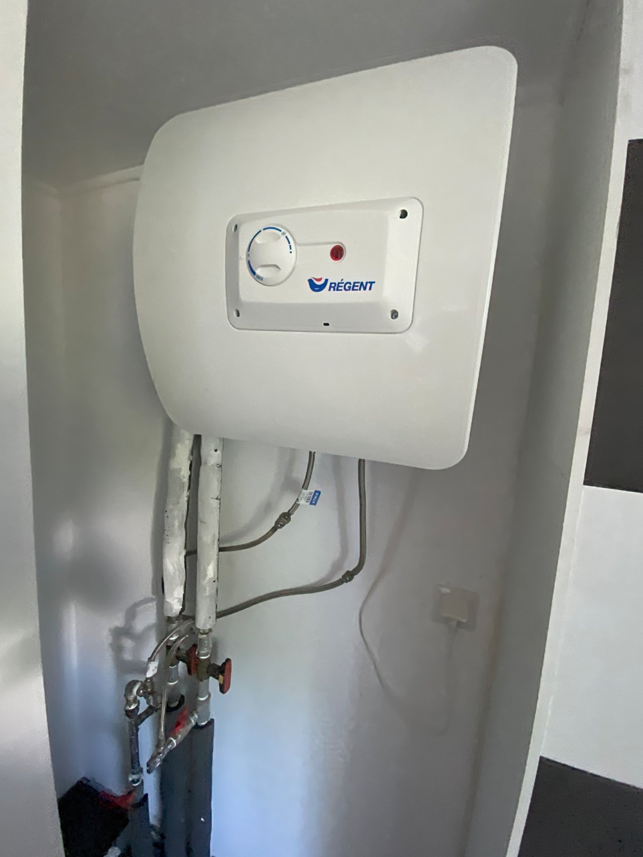 Bad EG Warmwasserboiler Bad EG Warmwasserboiler