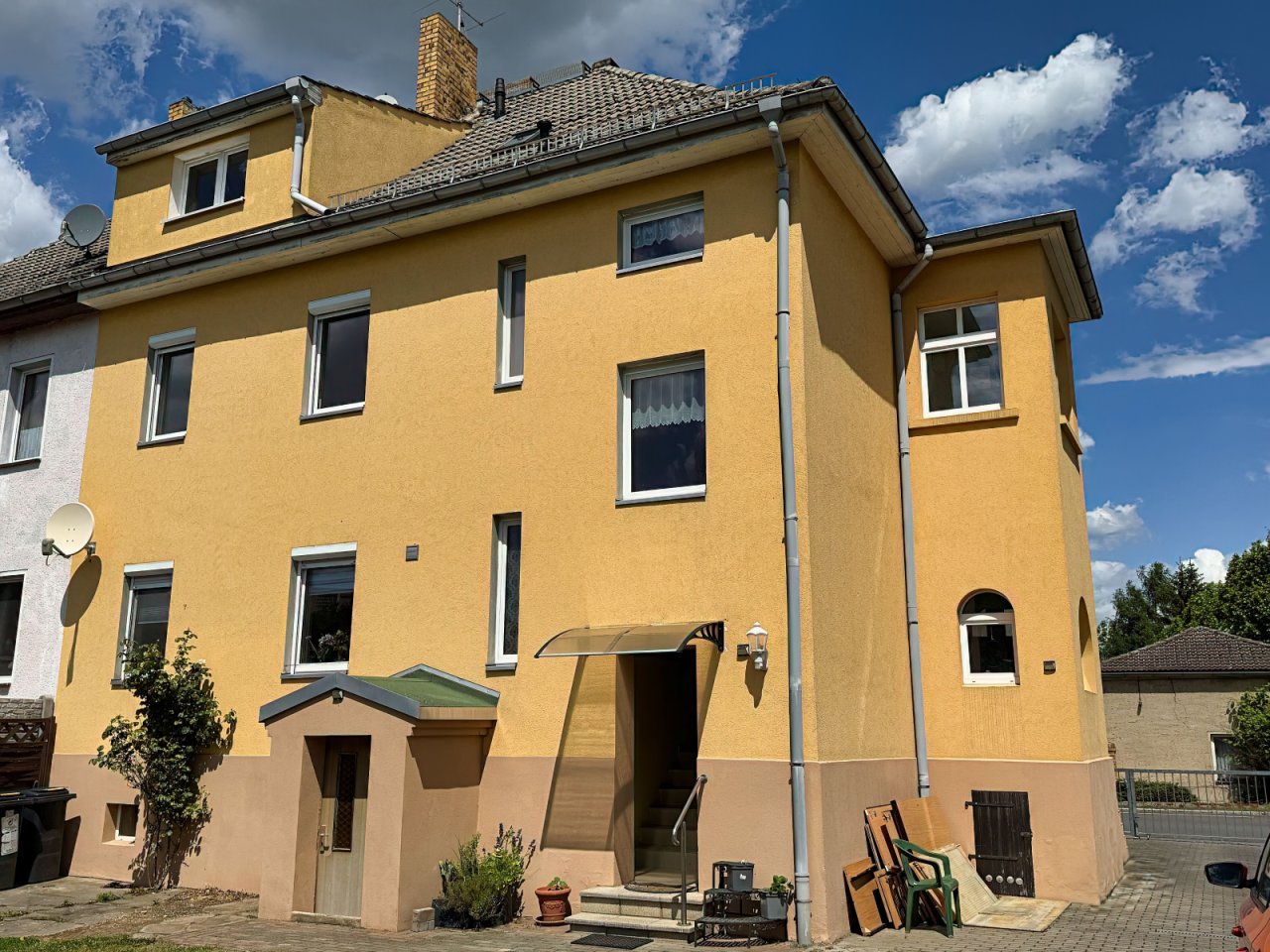 Rückseite Zweifamilienhaus