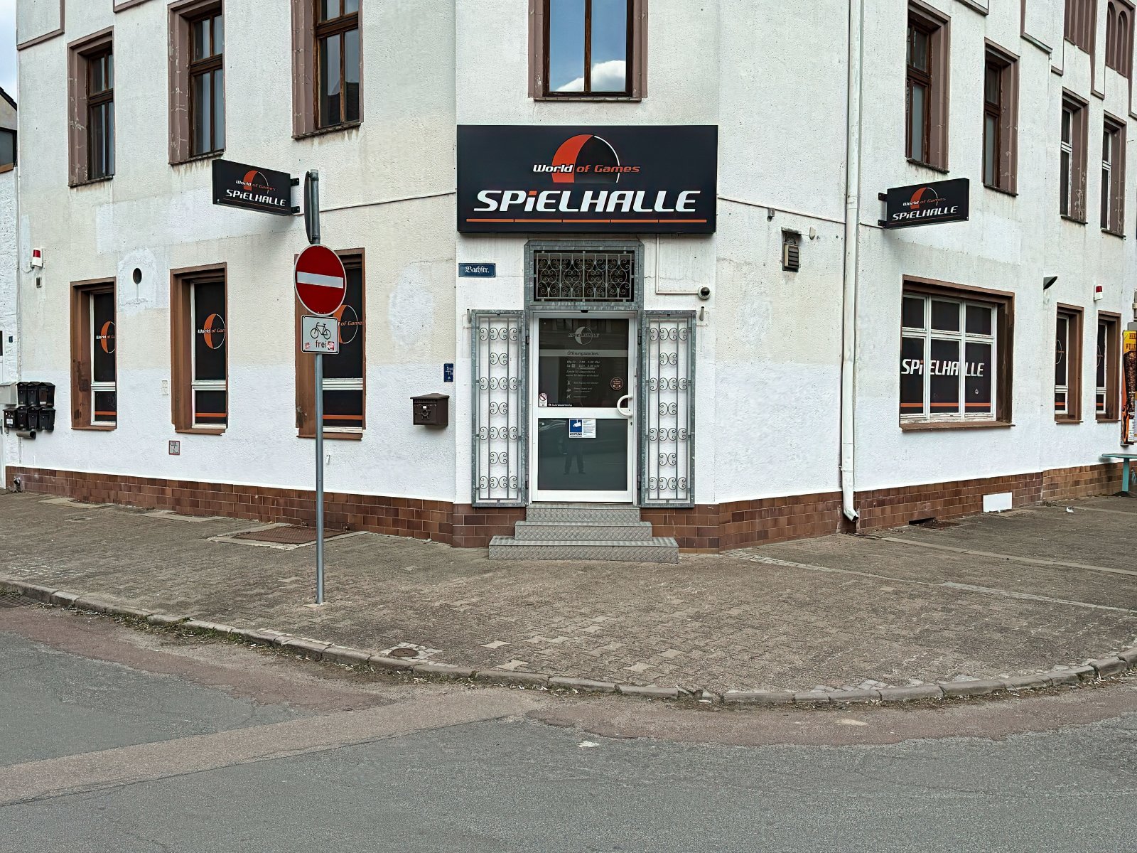 Ladenlokal - Spielhalle Ladenlokal - Spielhalle