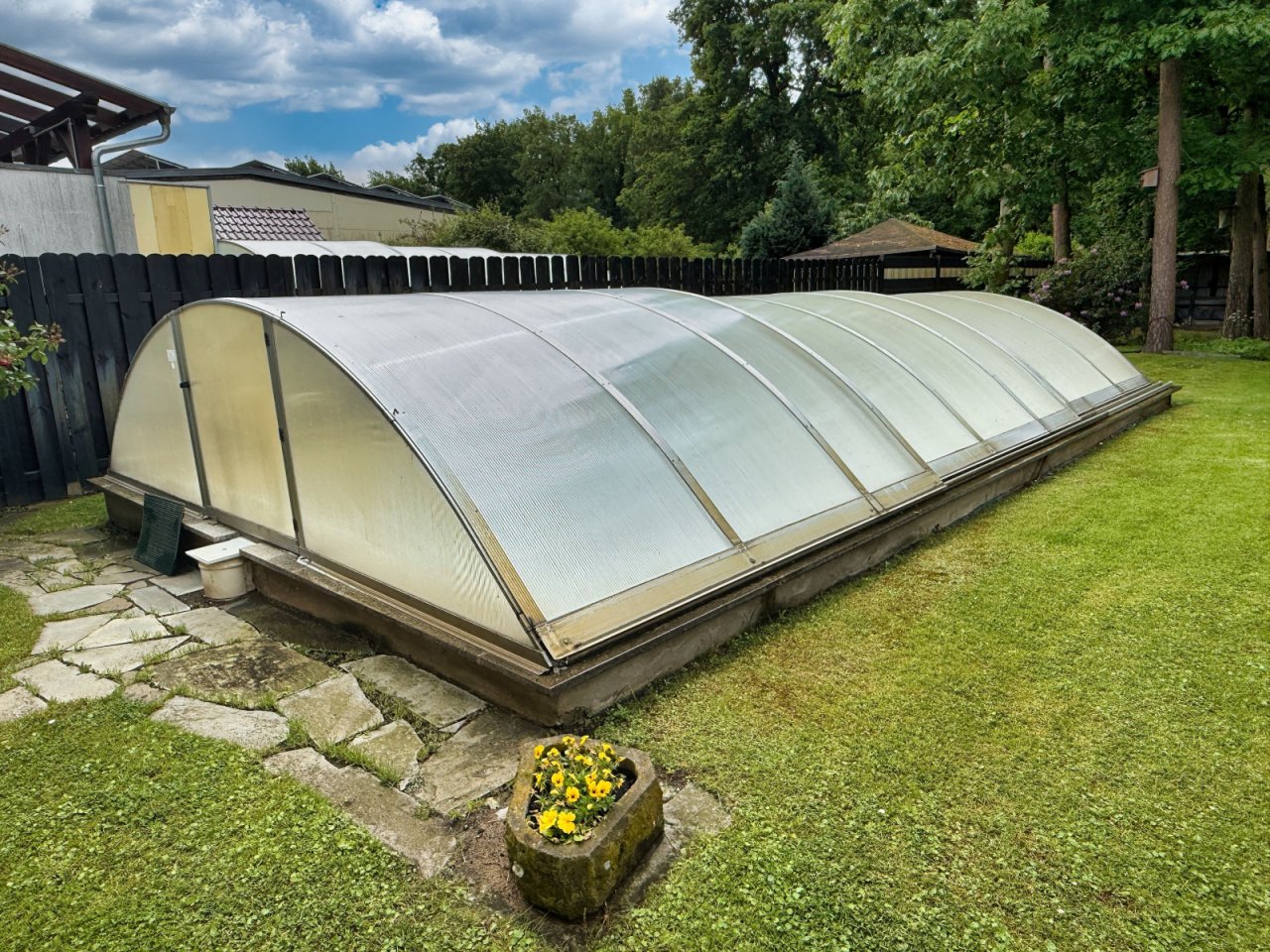 Überdachter Pool Überdachter Pool