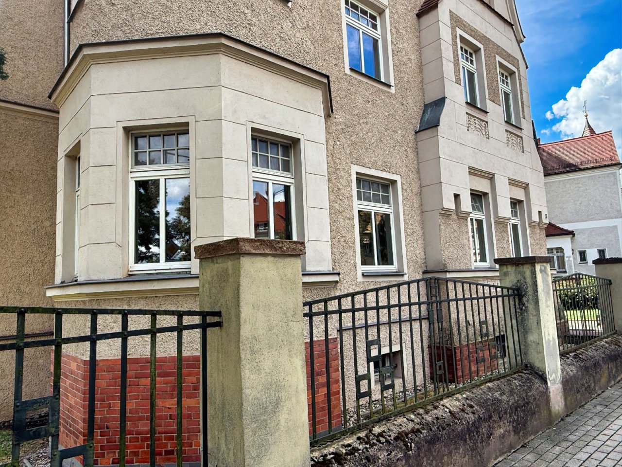 MFH Seitenansicht MFH Seitenansicht