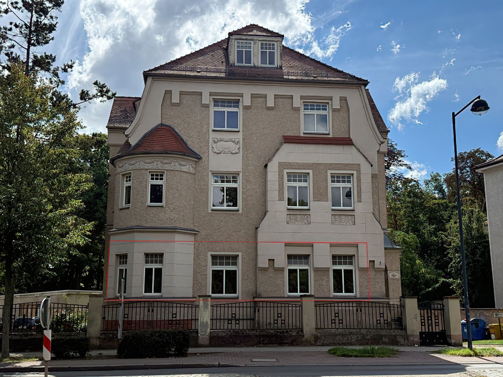 MFH Vorderansicht MFH Vorderansicht