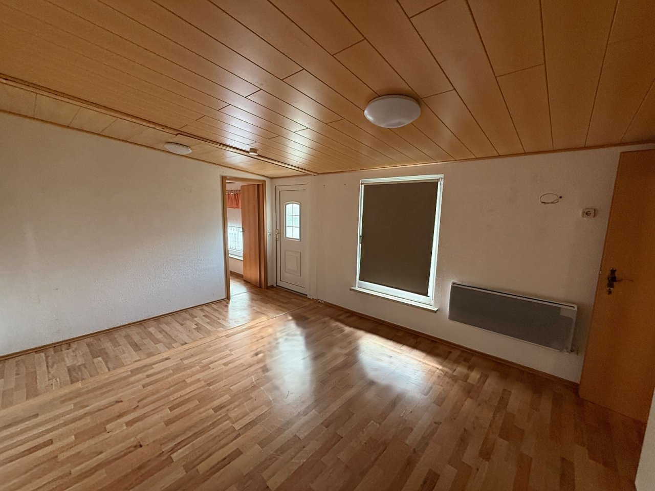 Wohnzimmer mit Küche Anbau