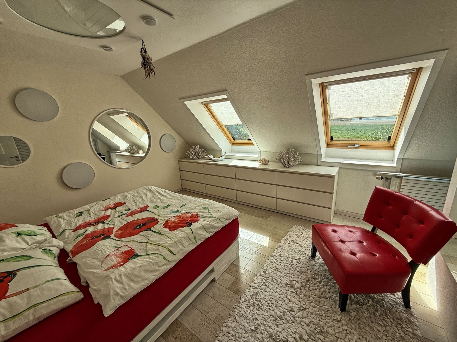 Schlafzimmer 1 OG Schlafzimmer 1 OG