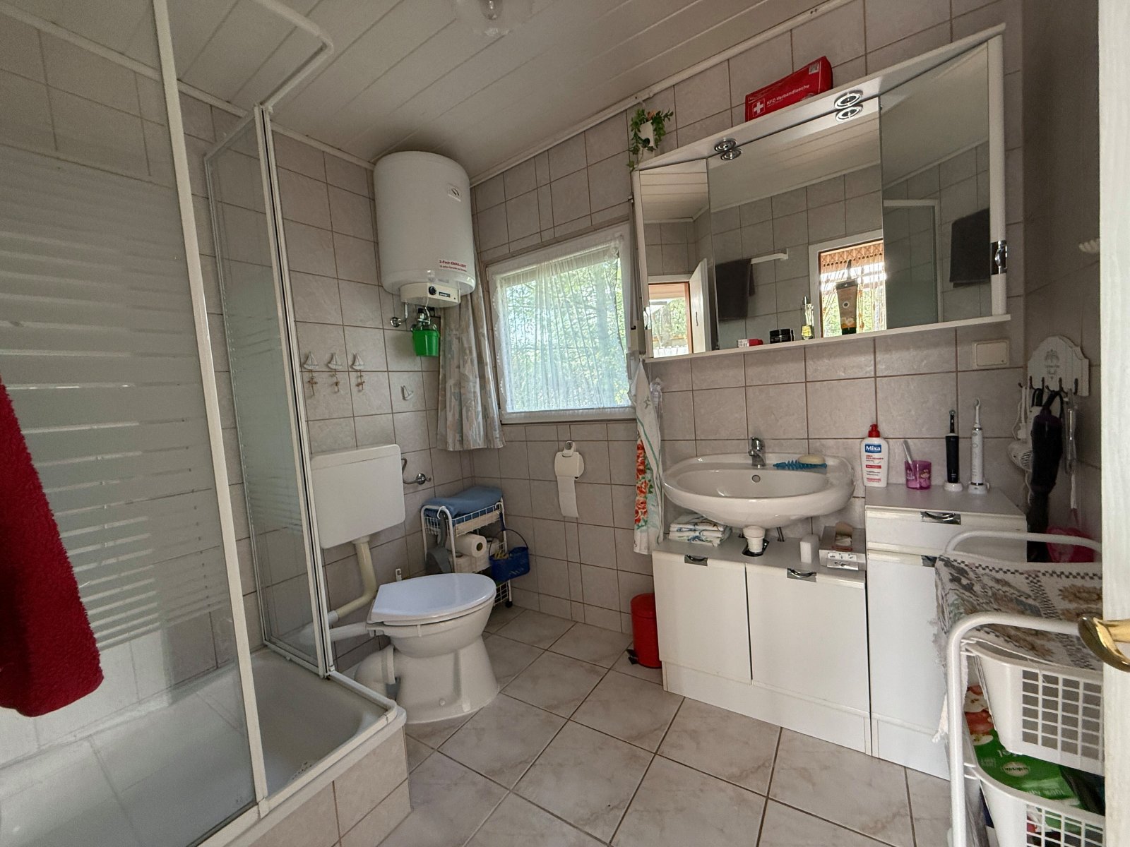 Tageslichtbad Dusche - WC Tageslichtbad Dusche - WC