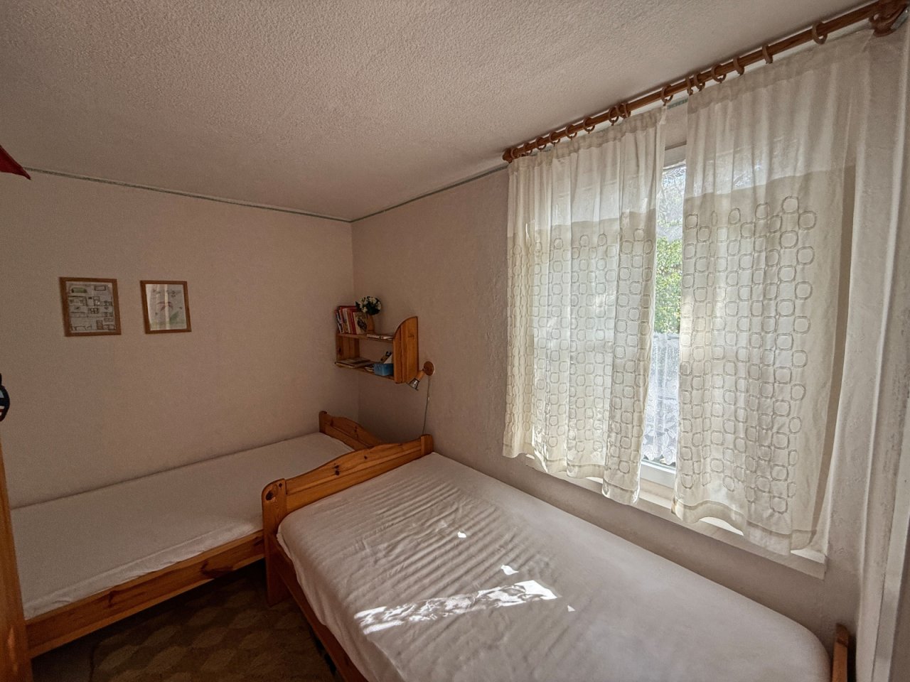 Schlafzimmer 2