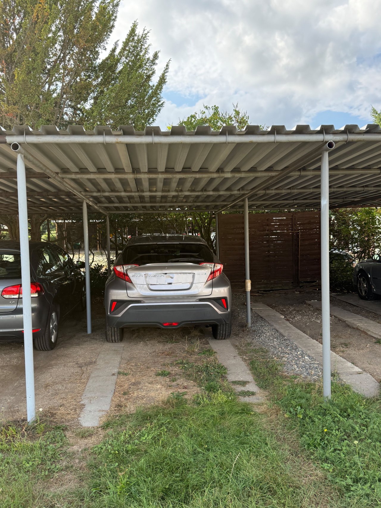 Carport - zentral gelegen