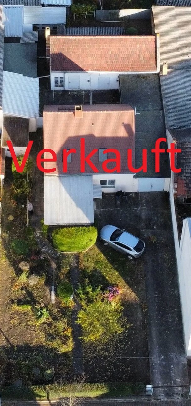 Beilrode: Klein aber mein – Haus mit schönem Garten, Garage und Nebengebäuden  Beilrode: Klein aber mein – Haus mit schönem Garten, Garage und Nebengebäuden
